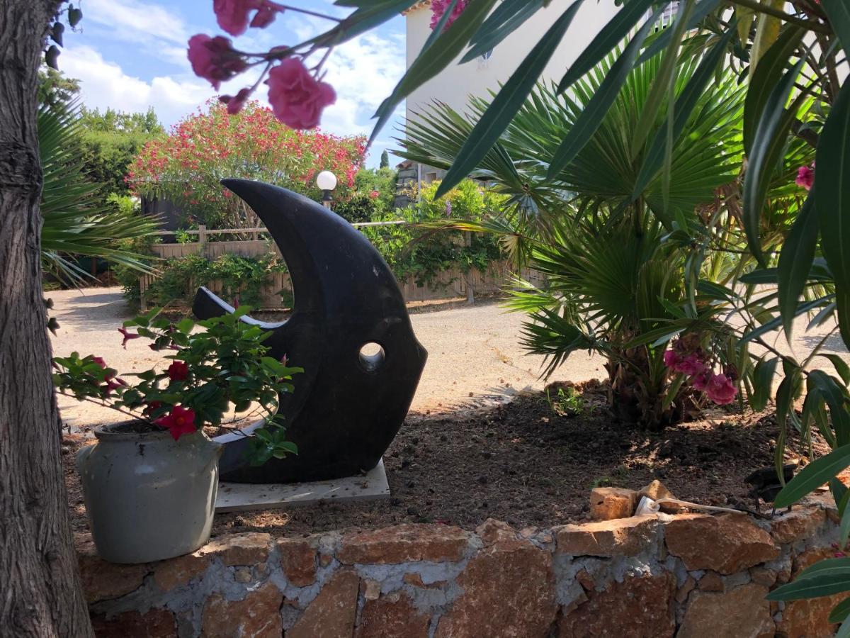 Rez De Villa Pebrier Fréjus Eksteriør billede
