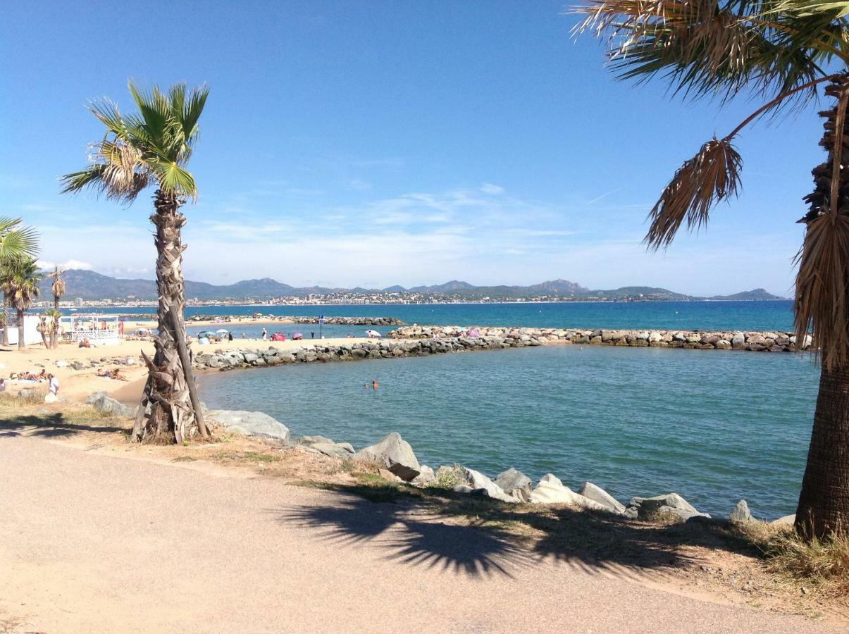 Rez De Villa Pebrier Fréjus Eksteriør billede